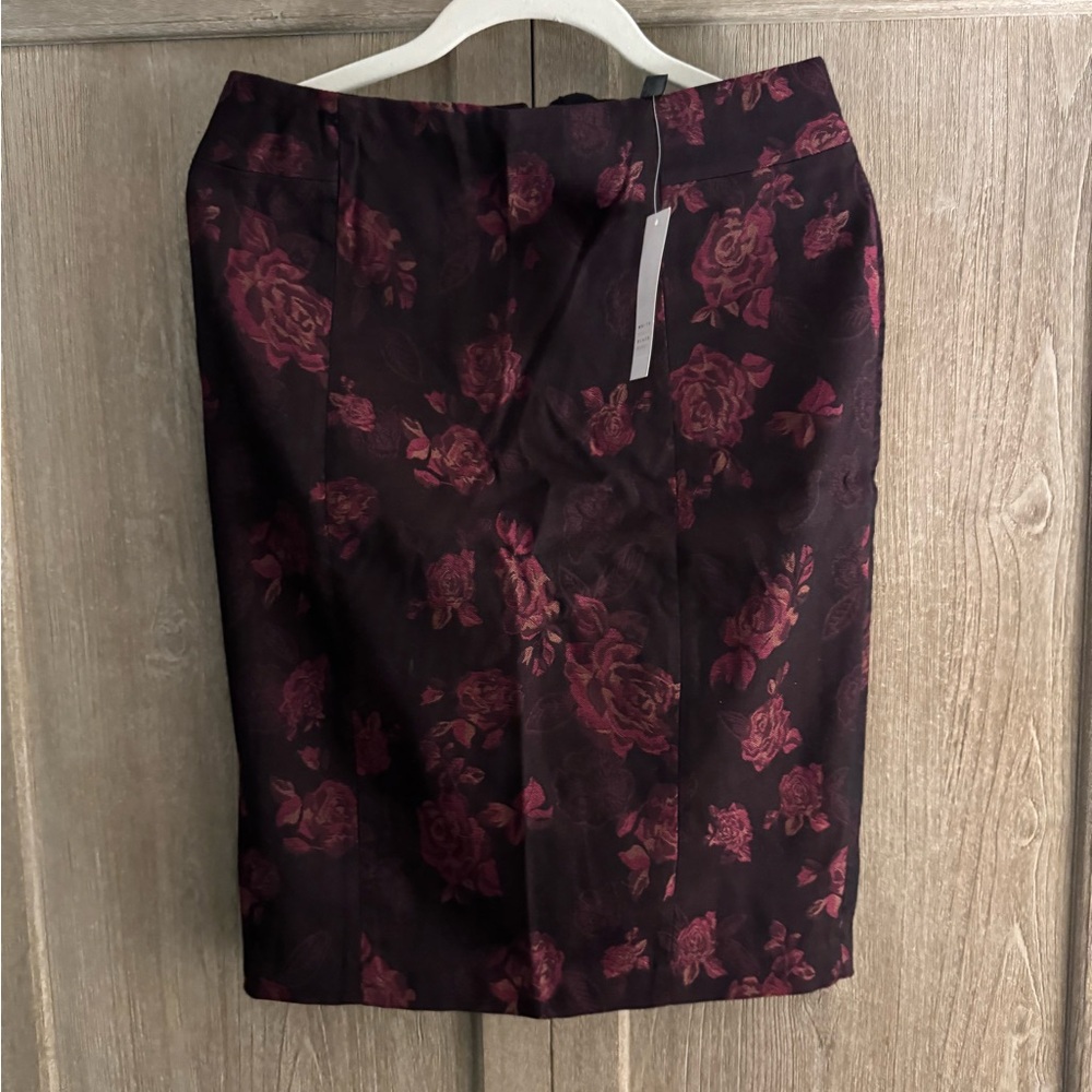 White House Black Market Dark Floral A-Line Skirt